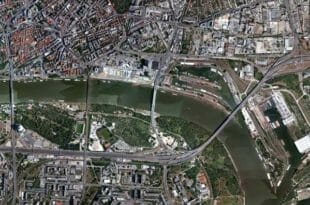 Una veduta aerea di Bratislava con le anse del Danubio