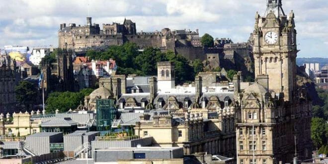 Edimburgo: una bella vista con il Castello